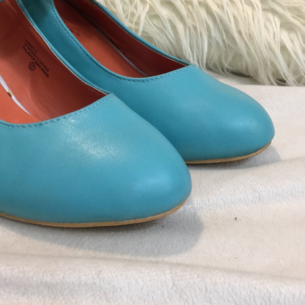 Teal buckled heels by CHASE + CHLOE, size 10 - Picture 3 of 6
